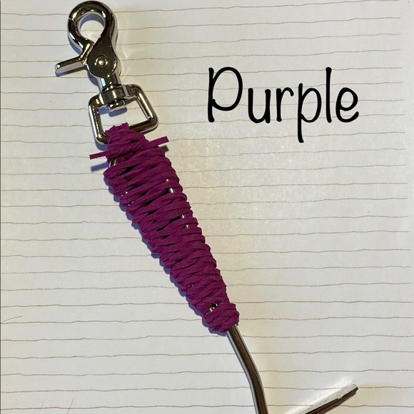 Horse Hoofpicks w/ Clip - Picture 5 of 15